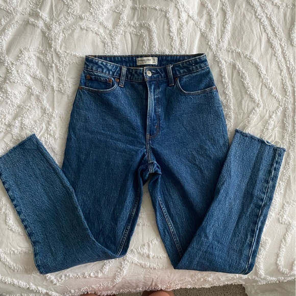 Abercombie & Fitch Jeans - Picture 2 of 5